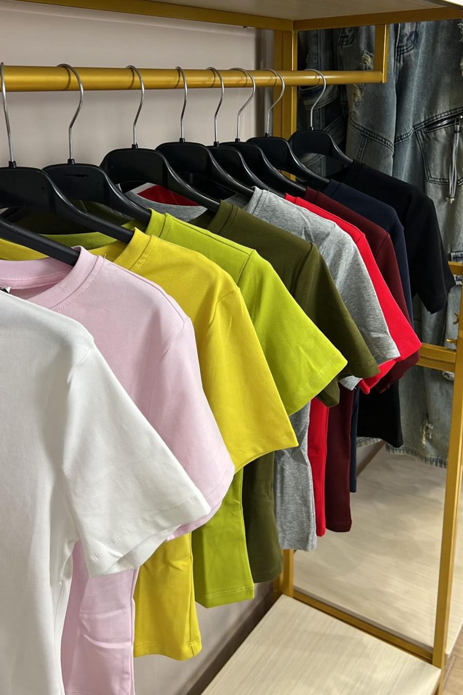 t-shirt bottoncini